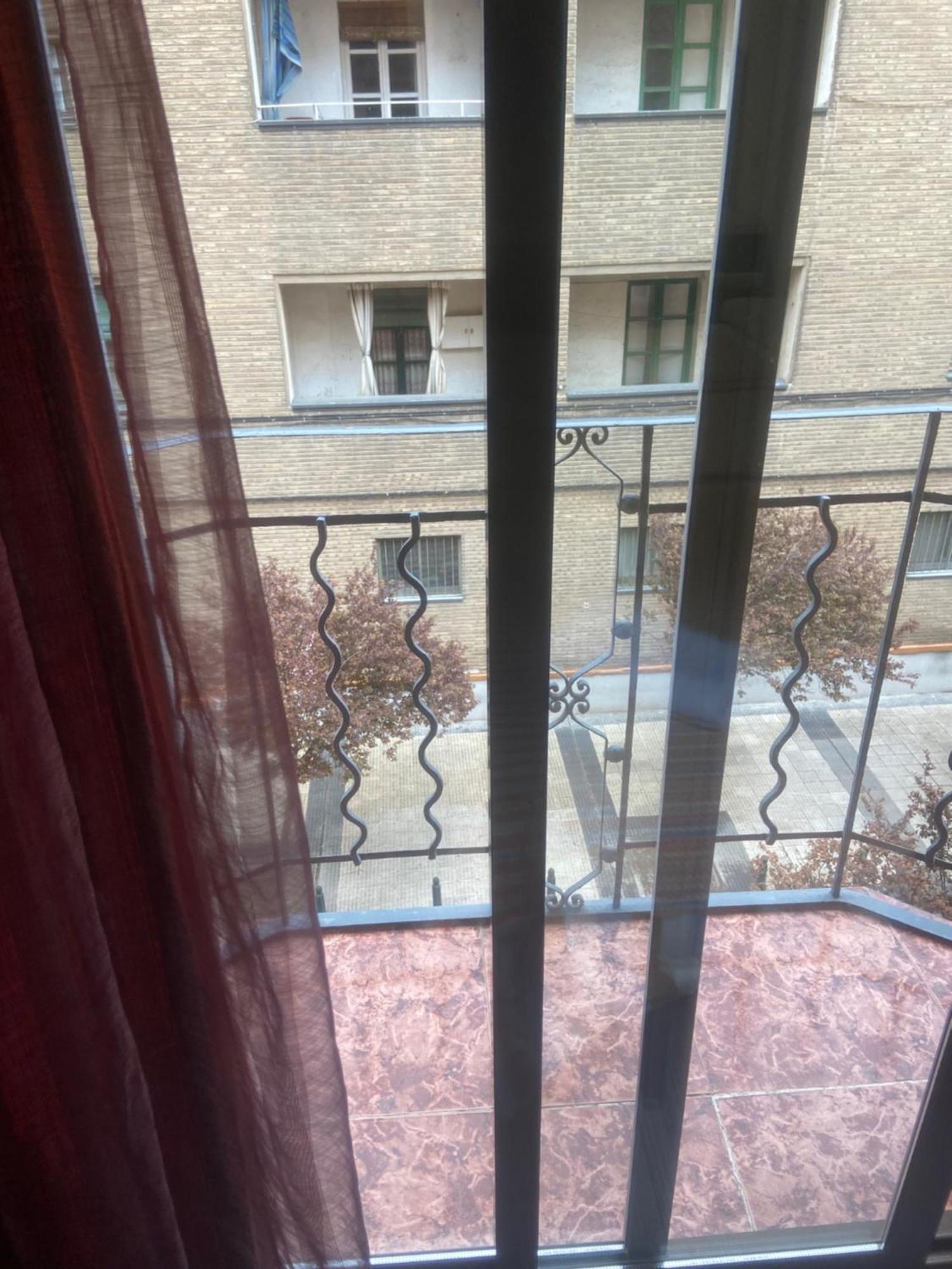 Habitaciones Familiares Con Bano Privado Lf - Sin Ascensor Zaragoza Buitenkant foto